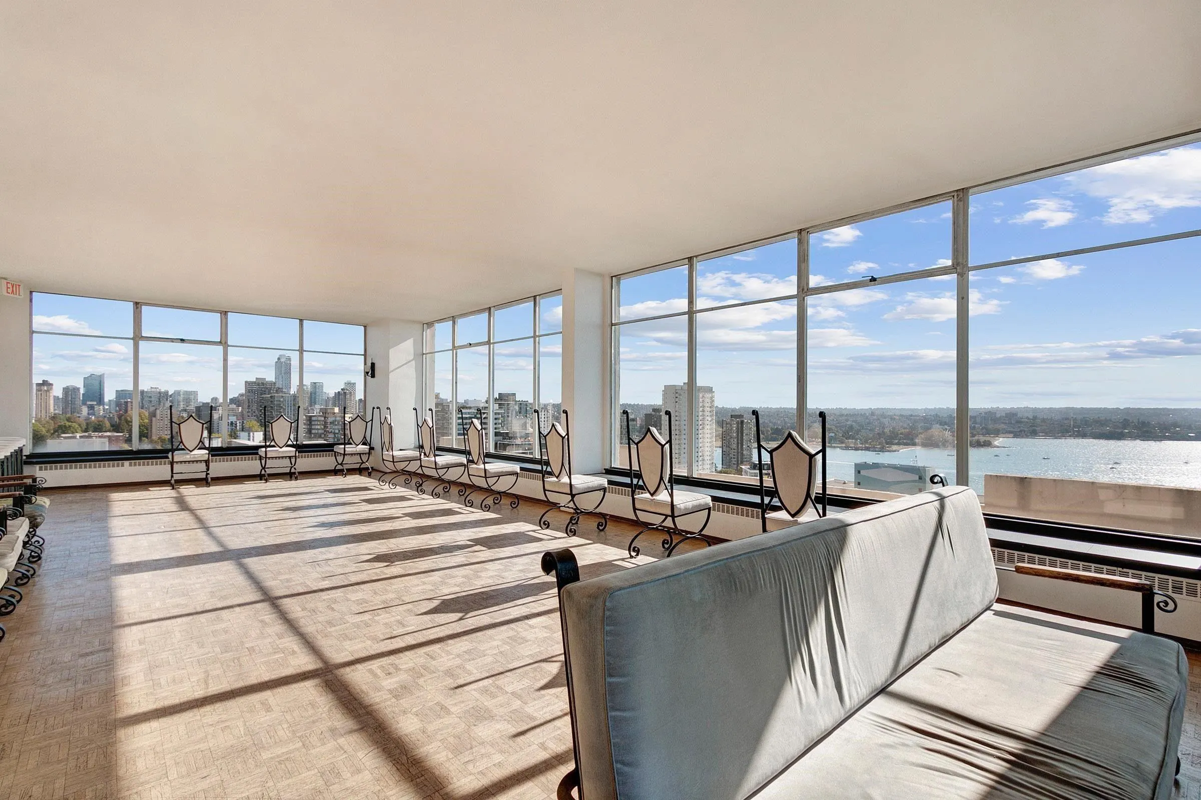 2301 1850 Comox Street