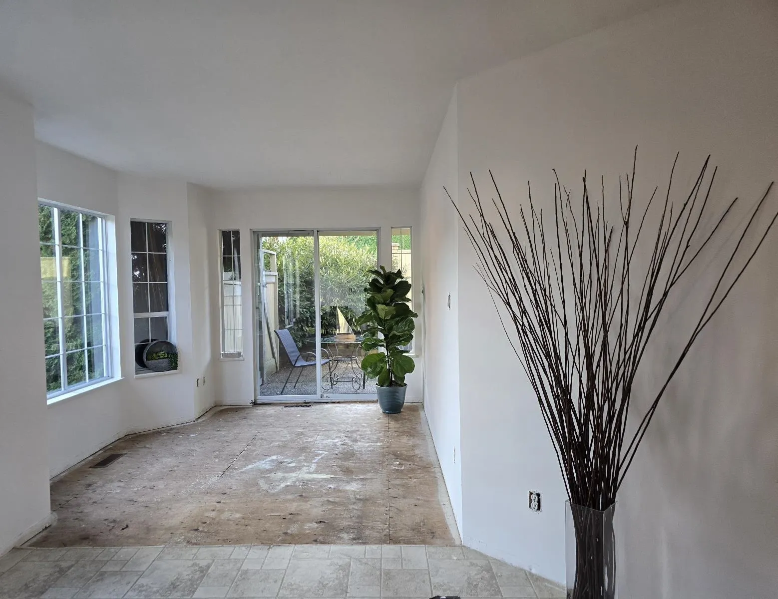 31 11502 Burnett Street