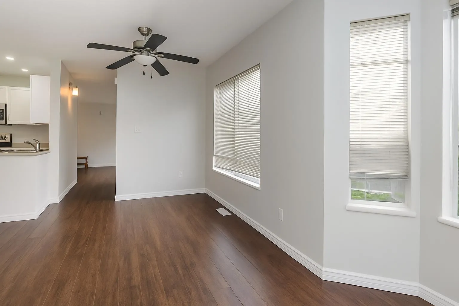 31 11502 Burnett Street