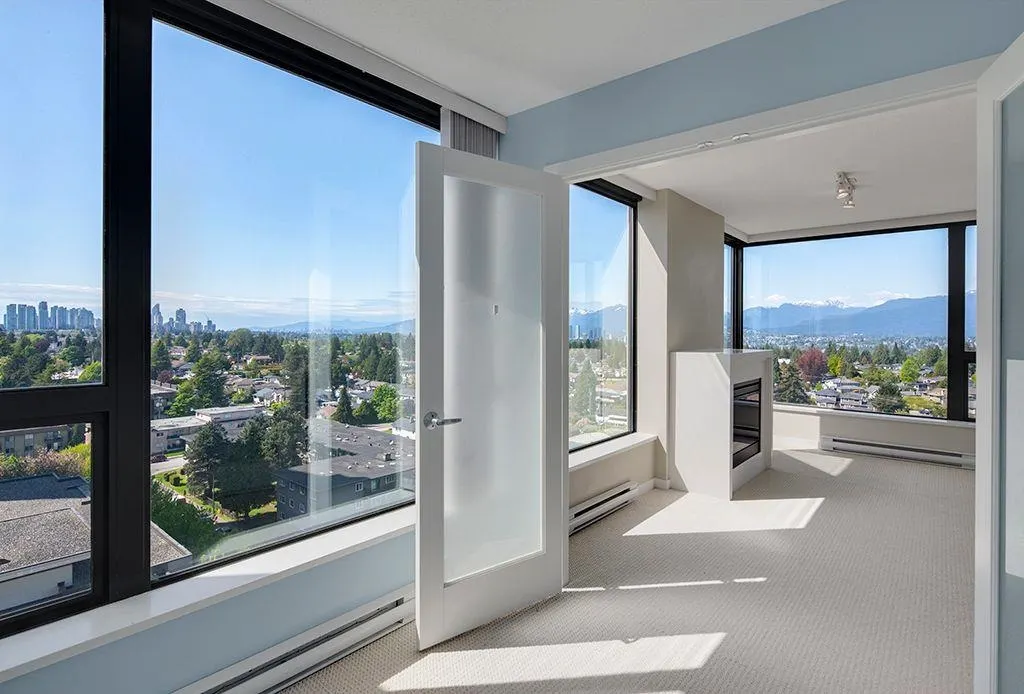 1403 7178 Collier Street