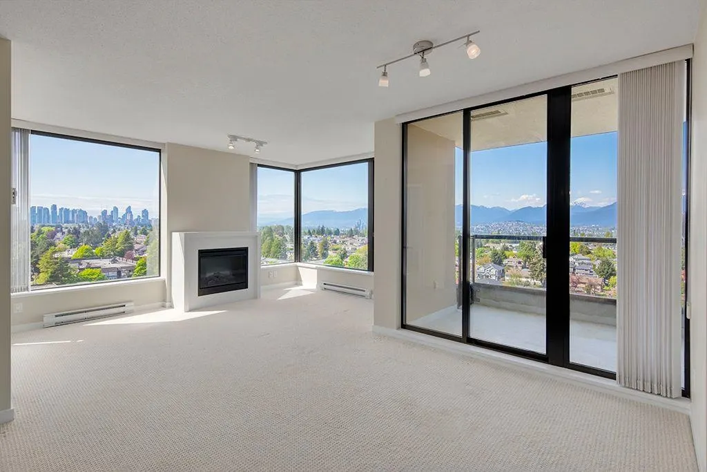 1403 7178 Collier Street