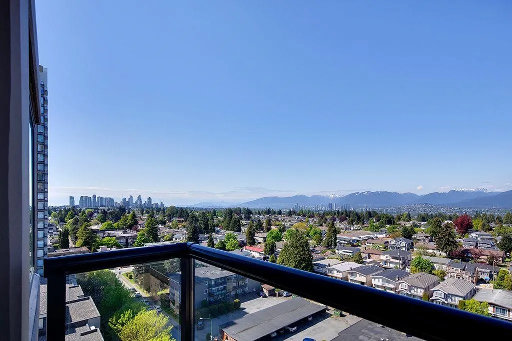 1403 7178 Collier Street