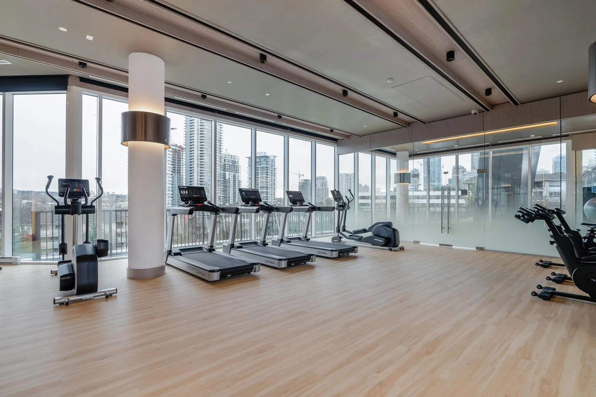 1506 4730 Lougheed Highway