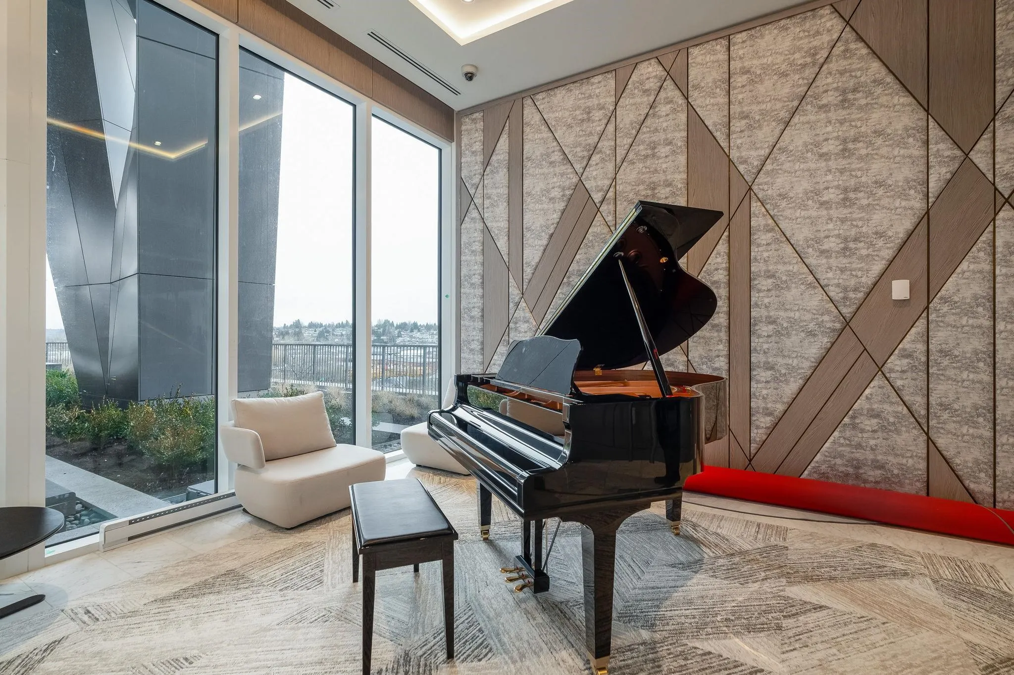 1506 4730 Lougheed Highway