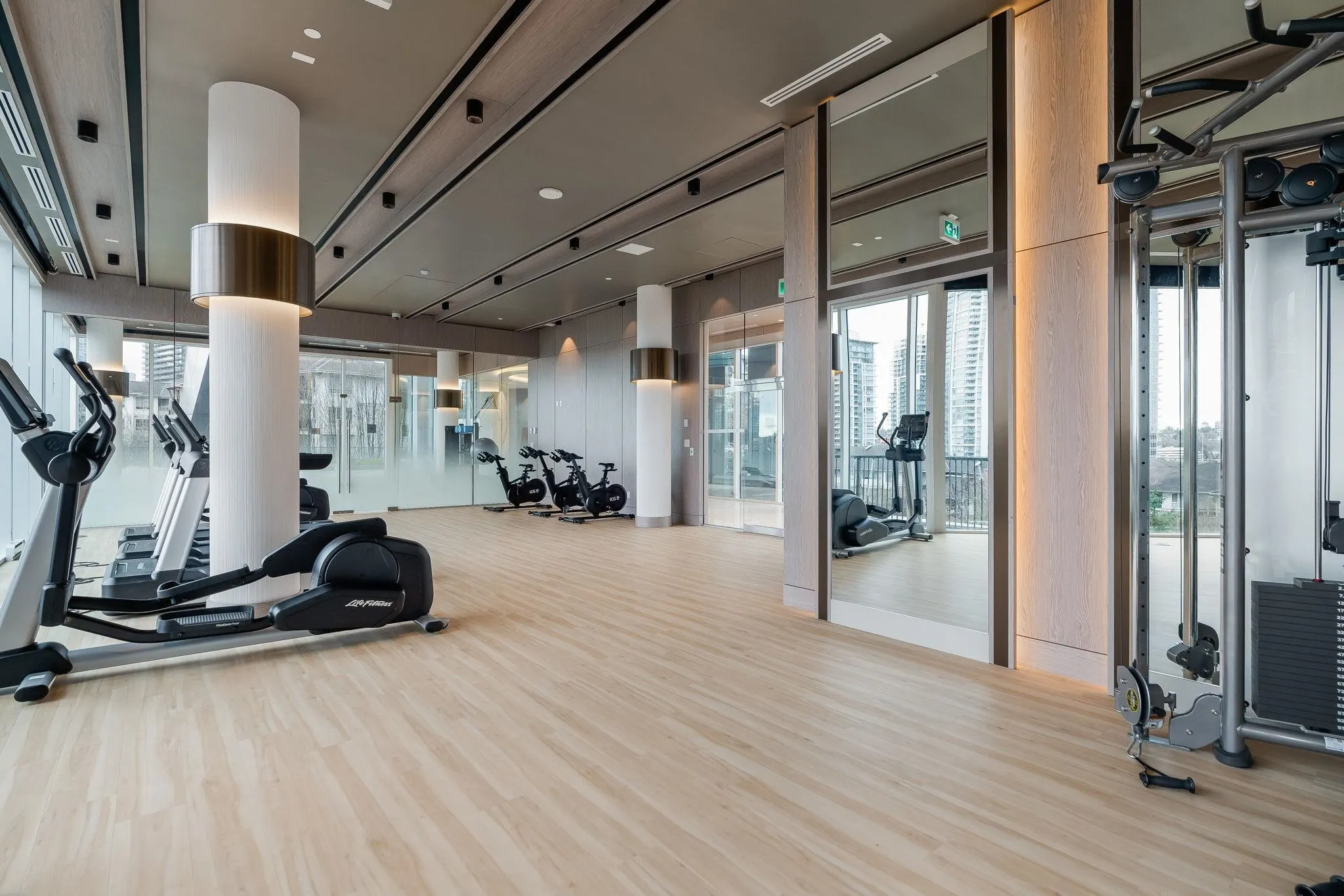 1506 4730 Lougheed Highway