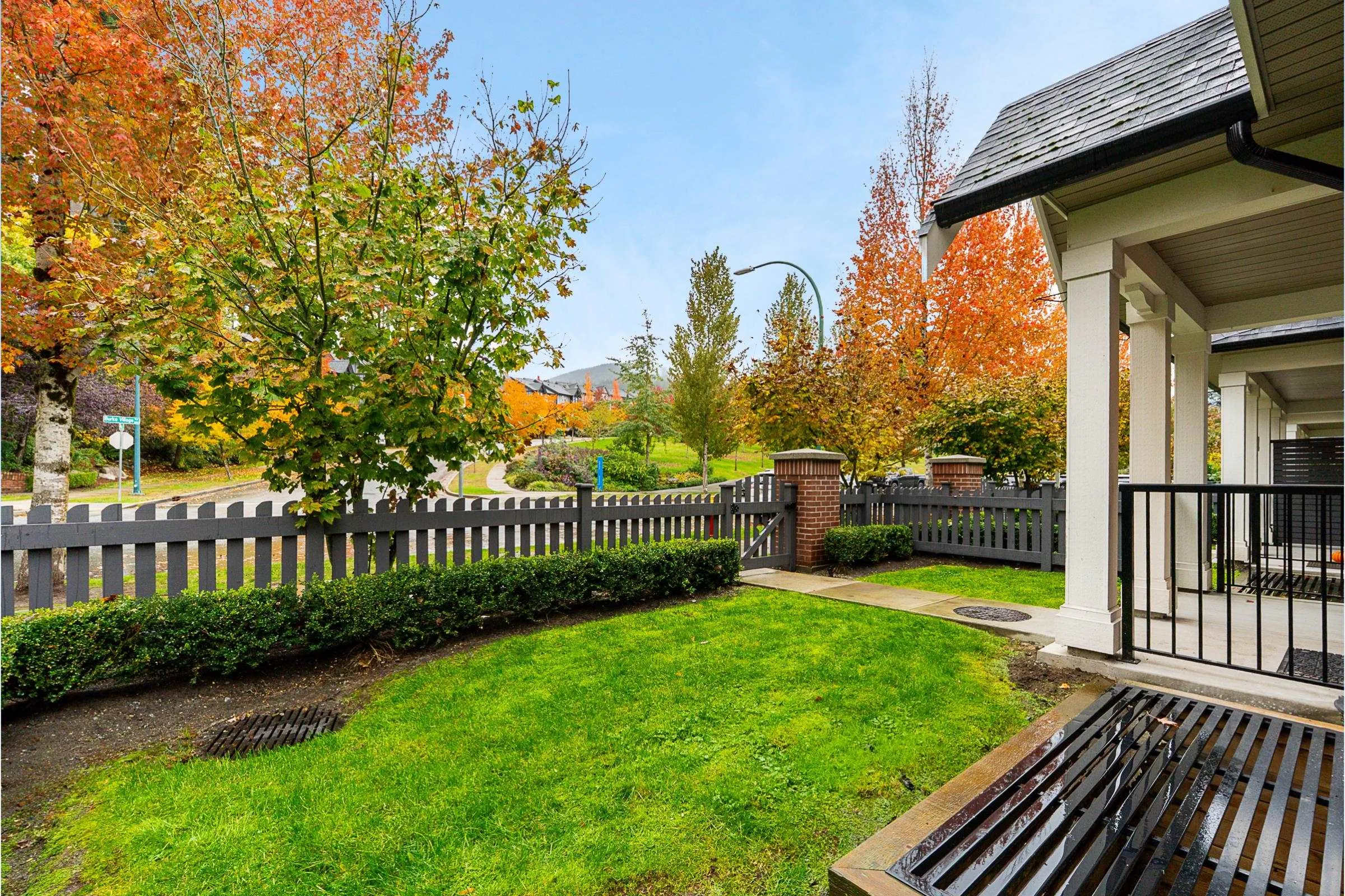 1 3500 Burke Village Promenade