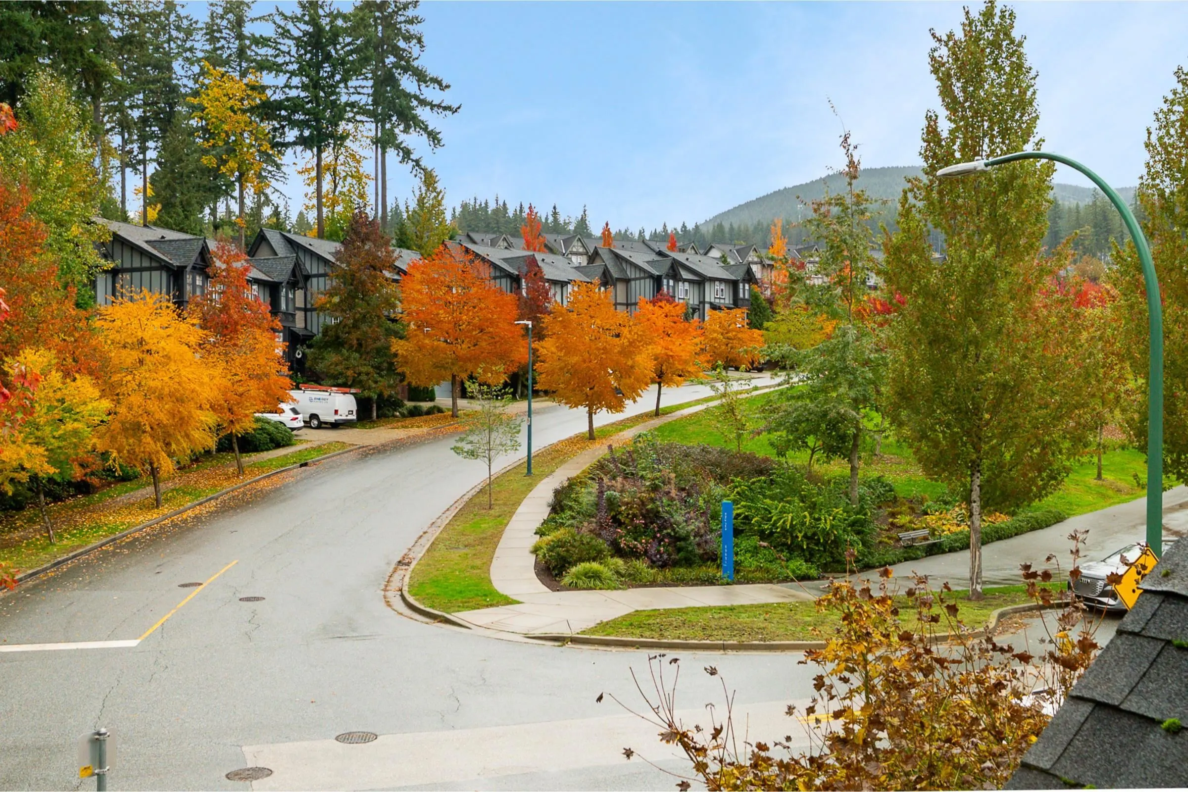 1 3500 Burke Village Promenade