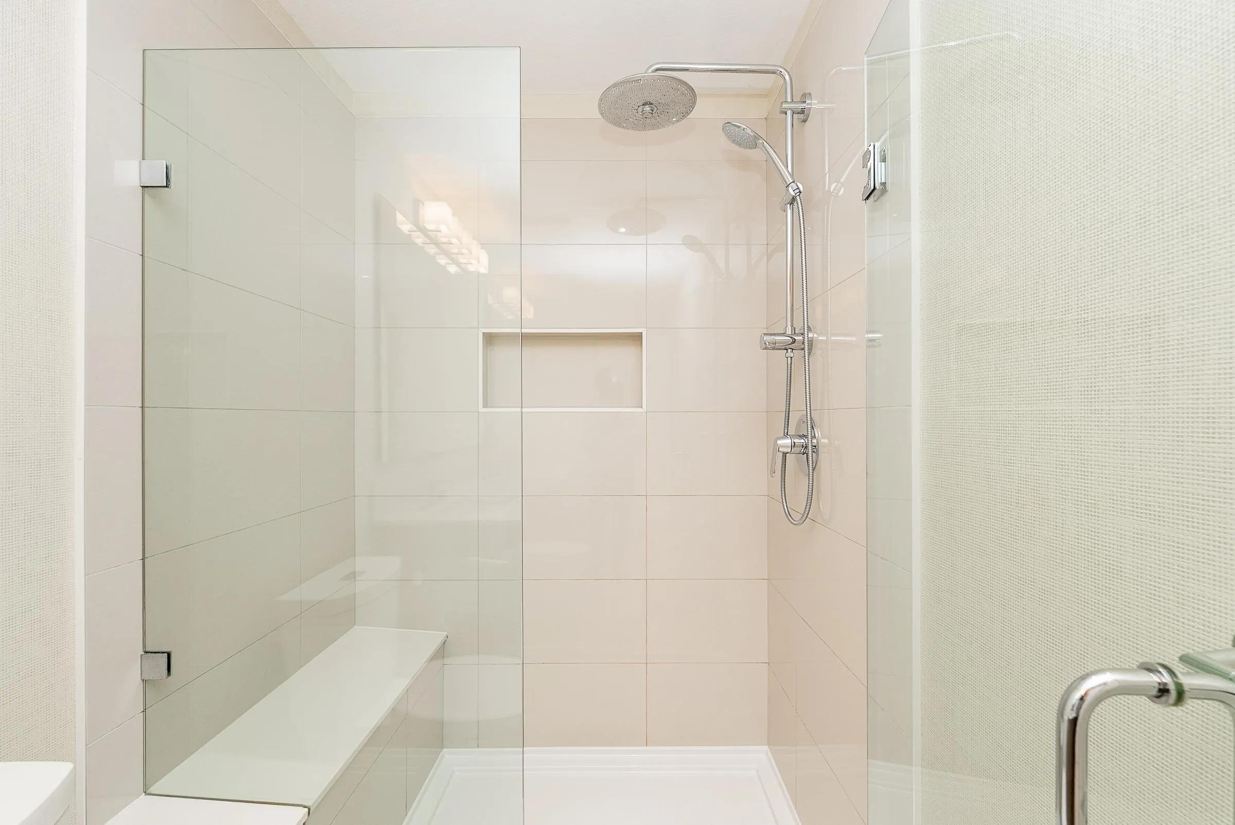 1 3500 Burke Village Promenade