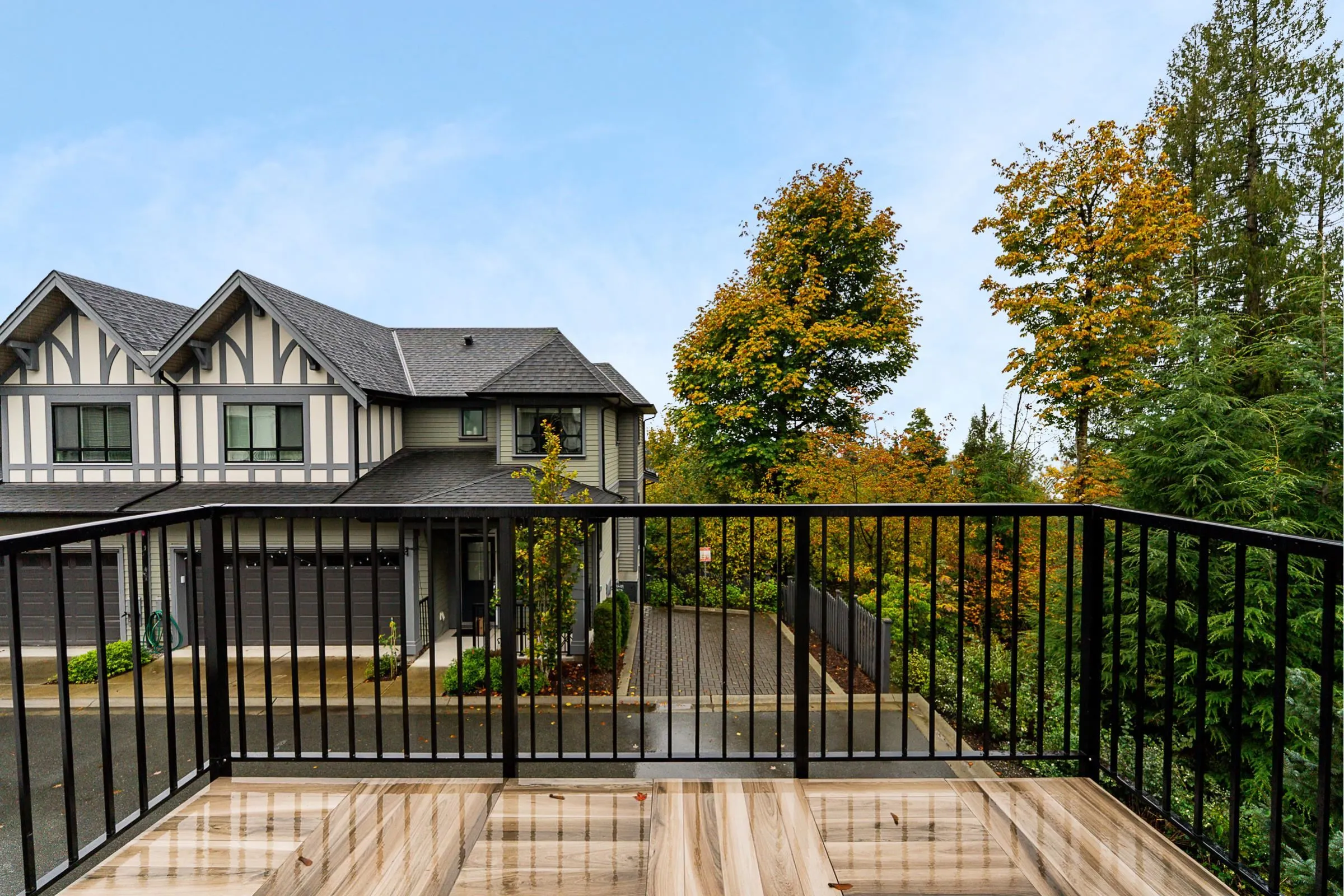 1 3500 Burke Village Promenade