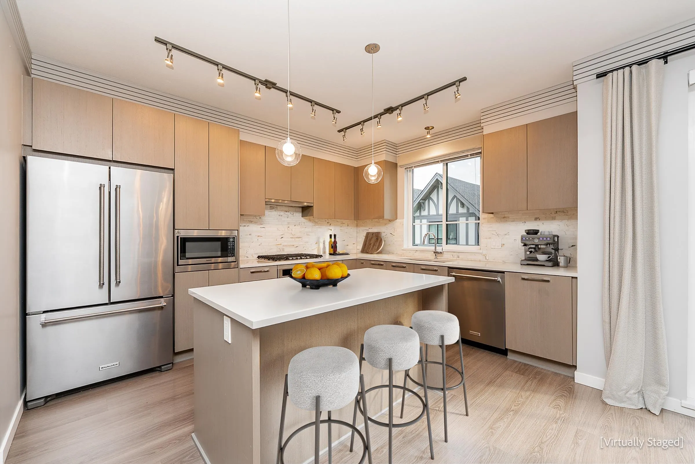 1 3500 Burke Village Promenade