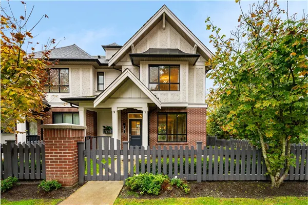 1 3500 Burke Village Promenade