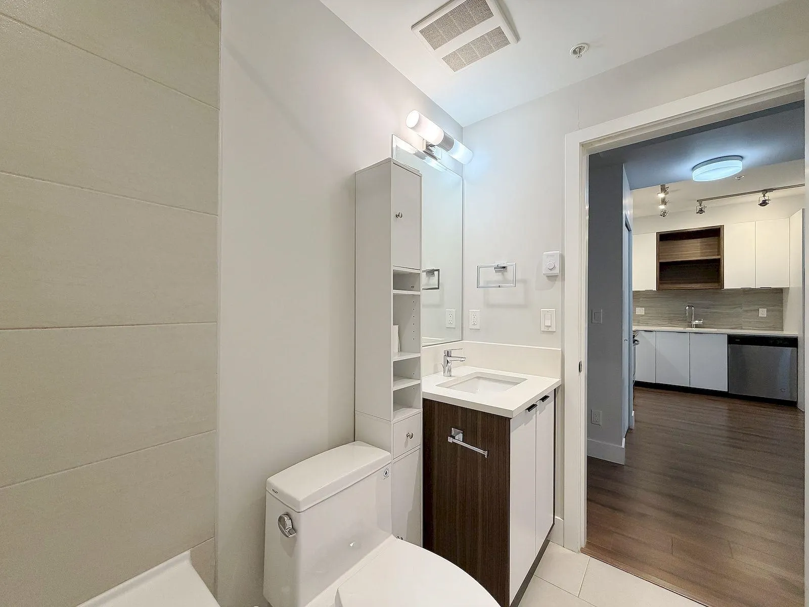 242 5355 Lane Street