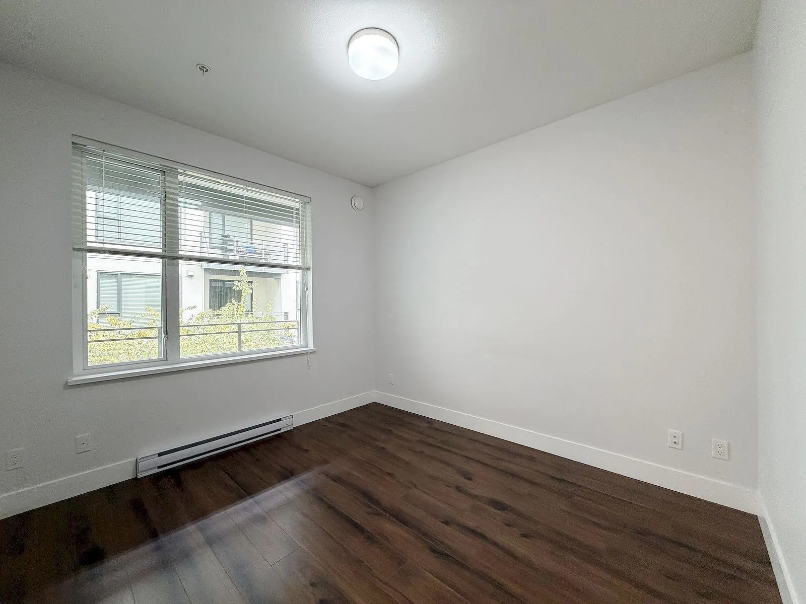 242 5355 Lane Street