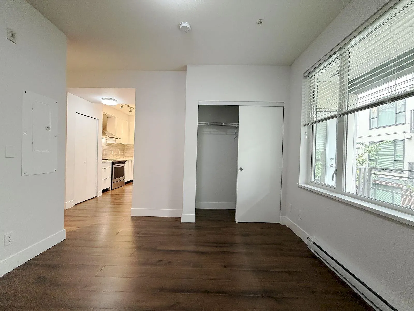 242 5355 Lane Street