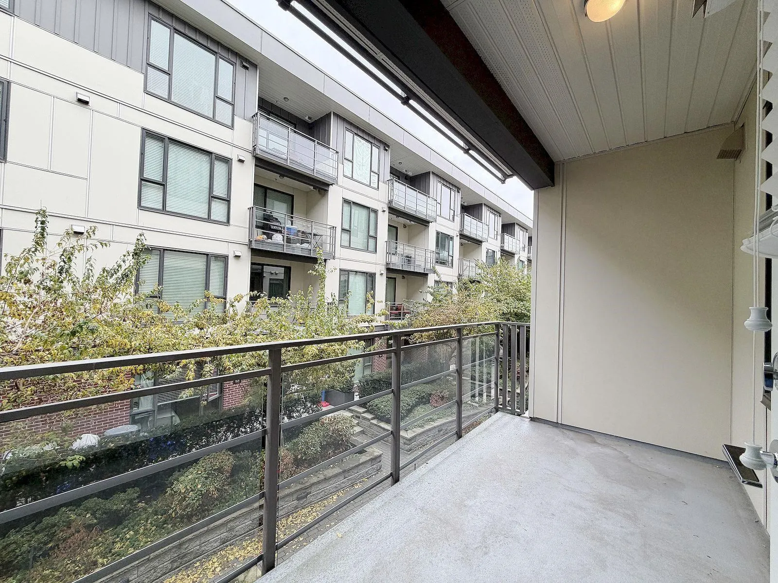 242 5355 Lane Street