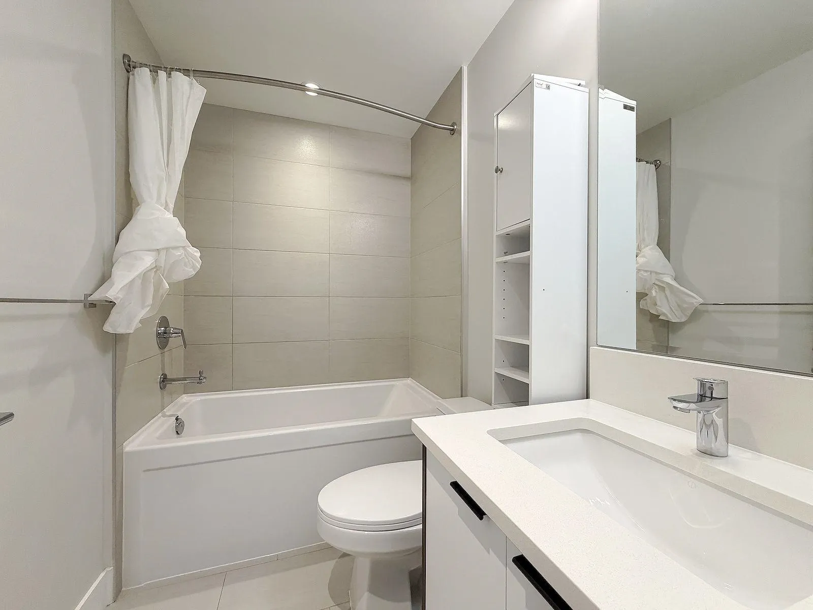 242 5355 Lane Street