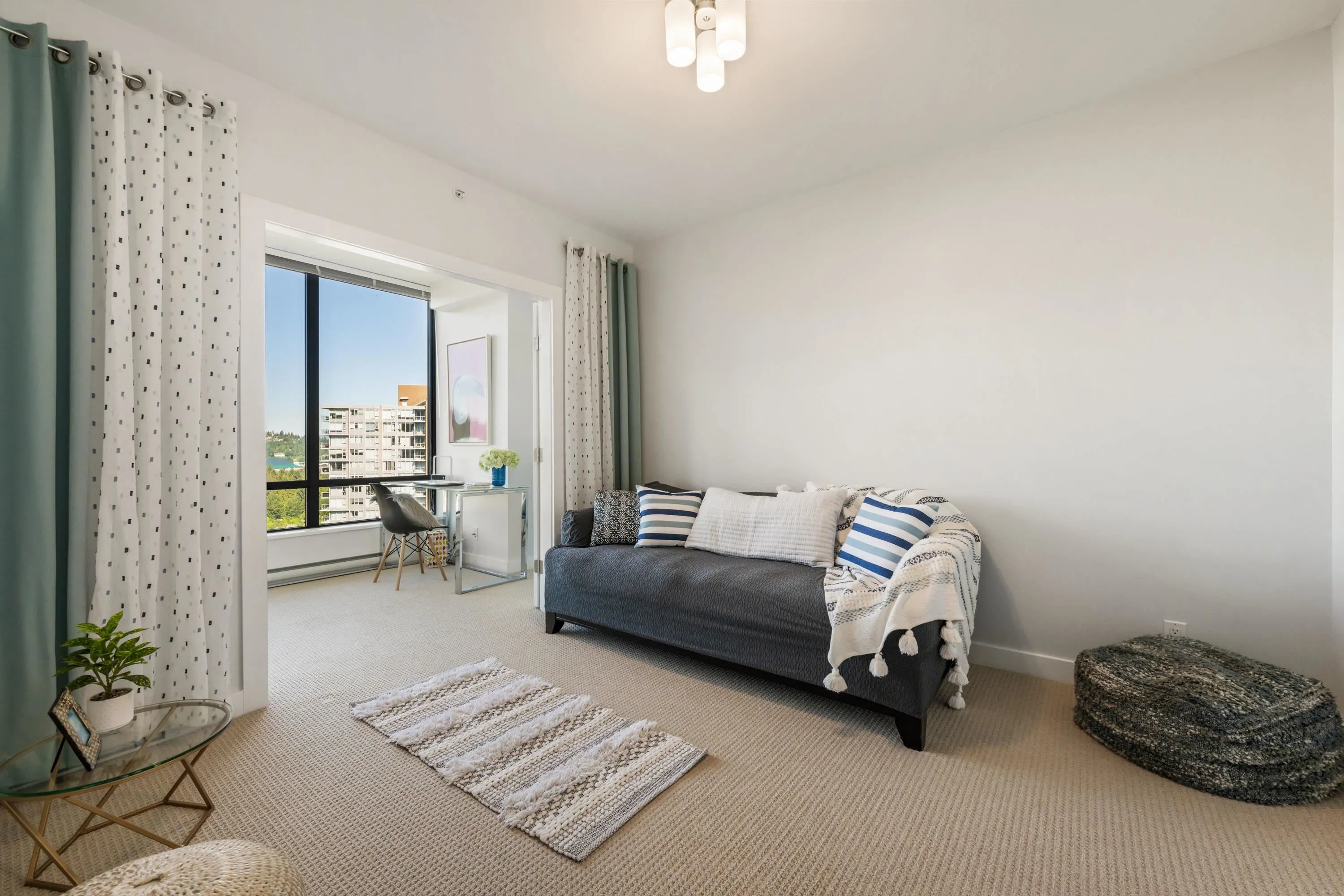 2202 301 Capilano Road