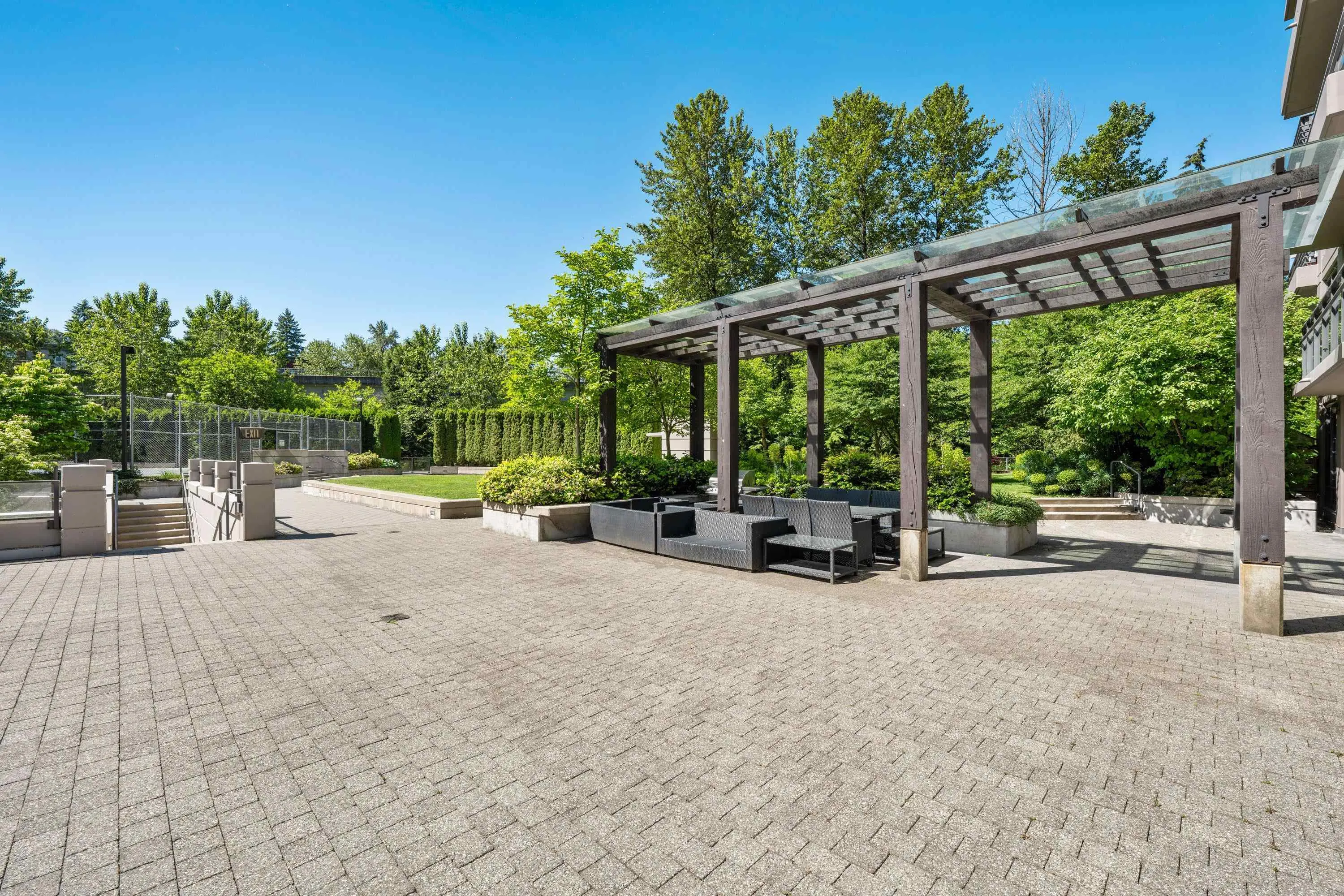 2202 301 Capilano Road