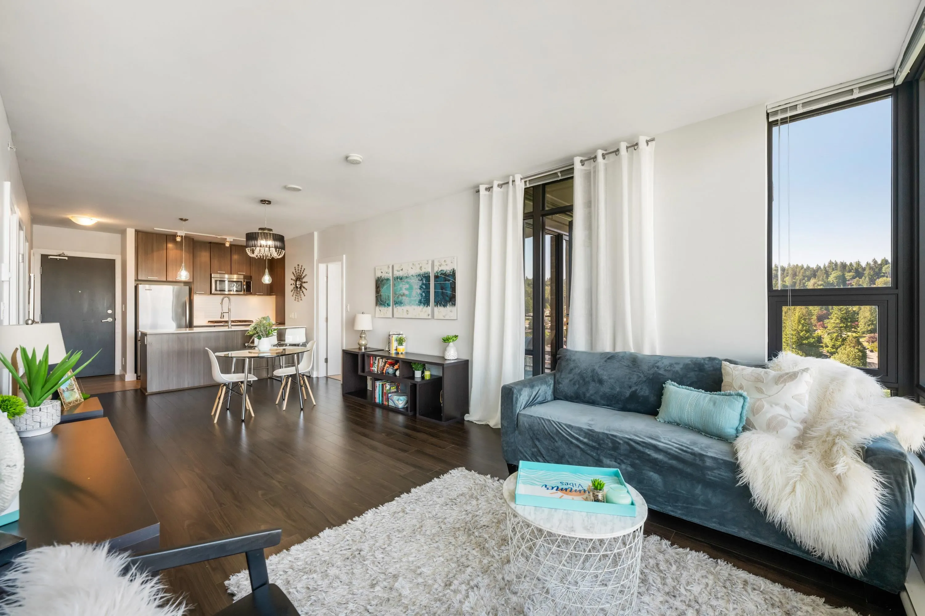 2202 301 Capilano Road