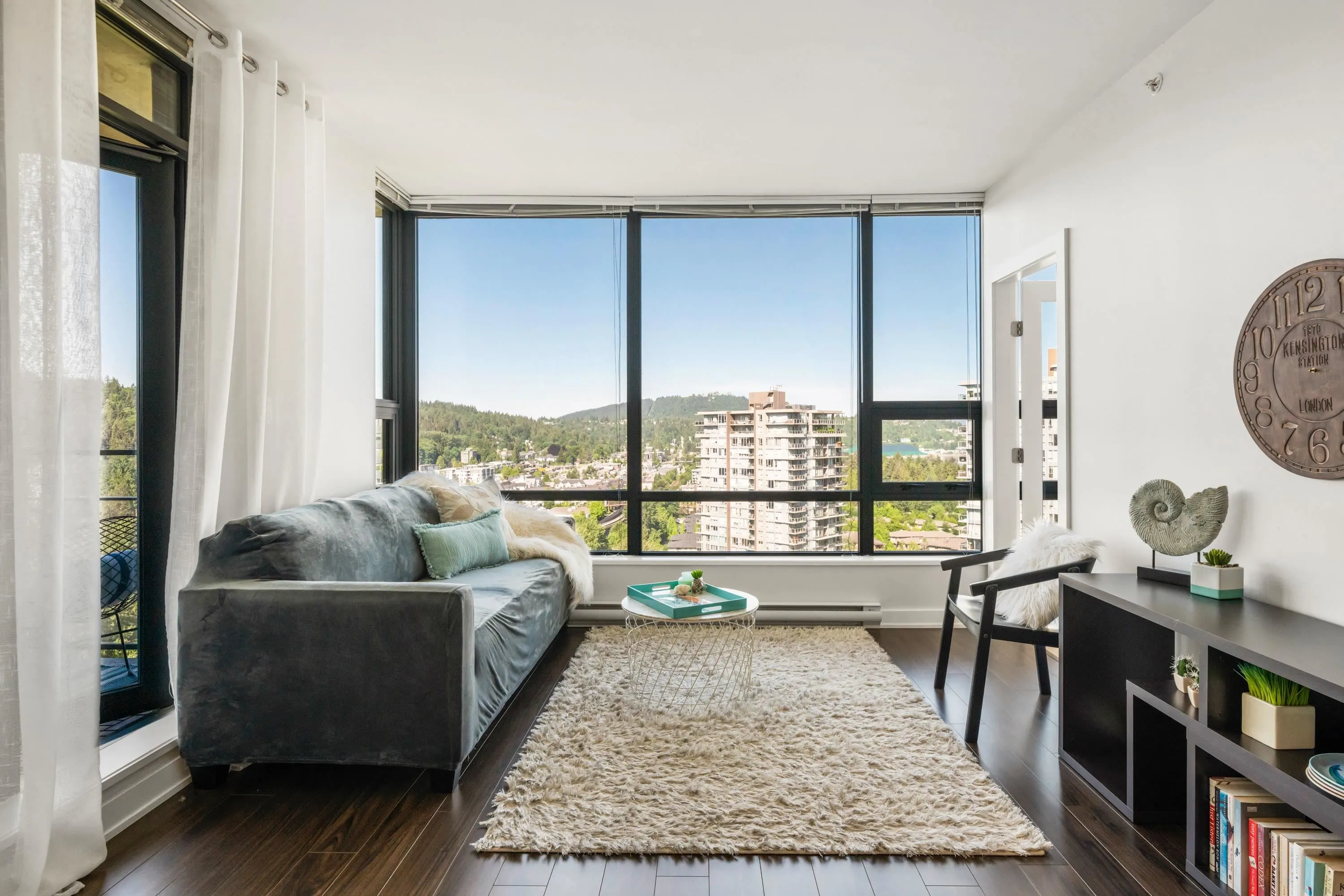 2202 301 Capilano Road