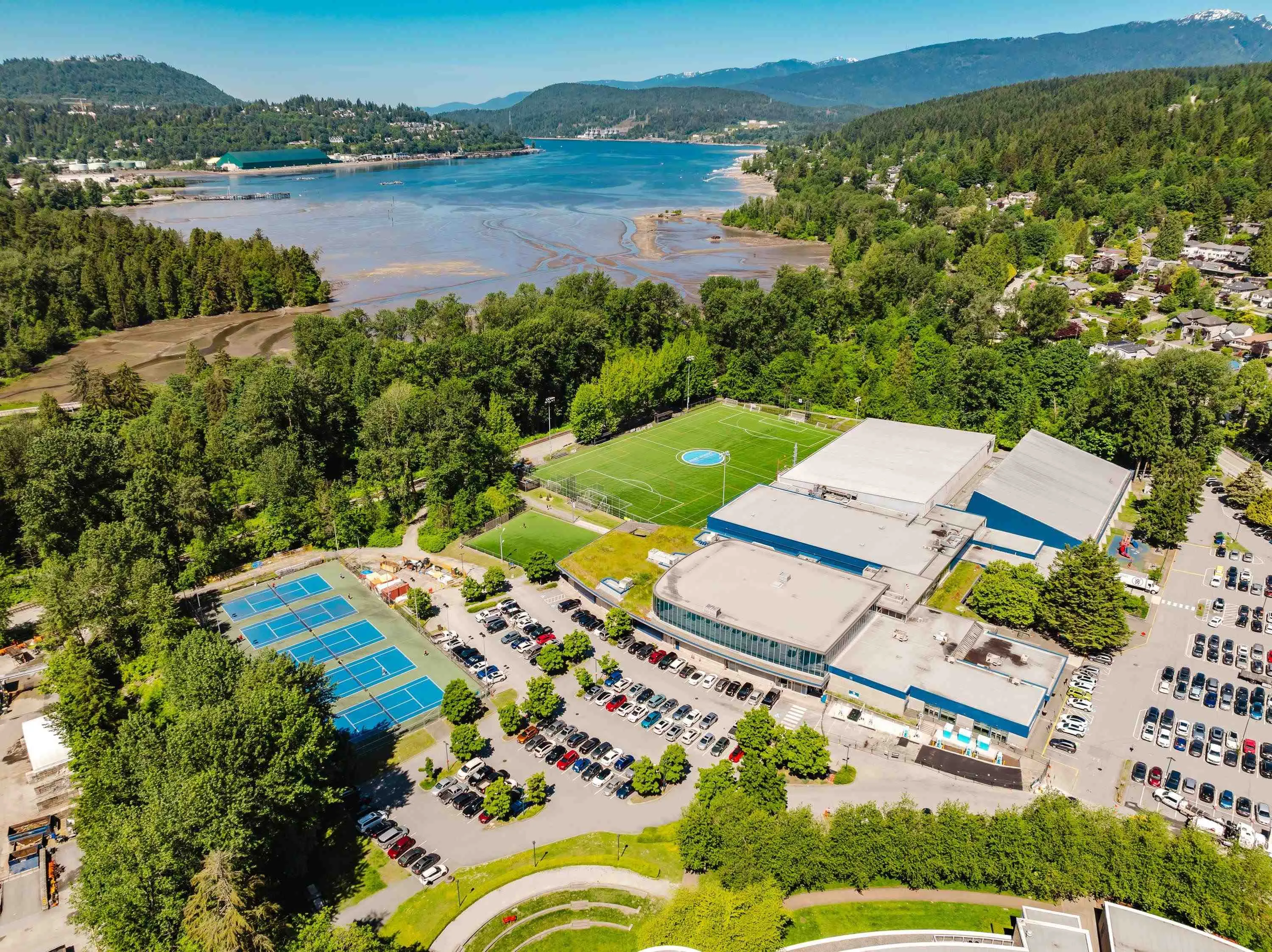 2202 301 Capilano Road