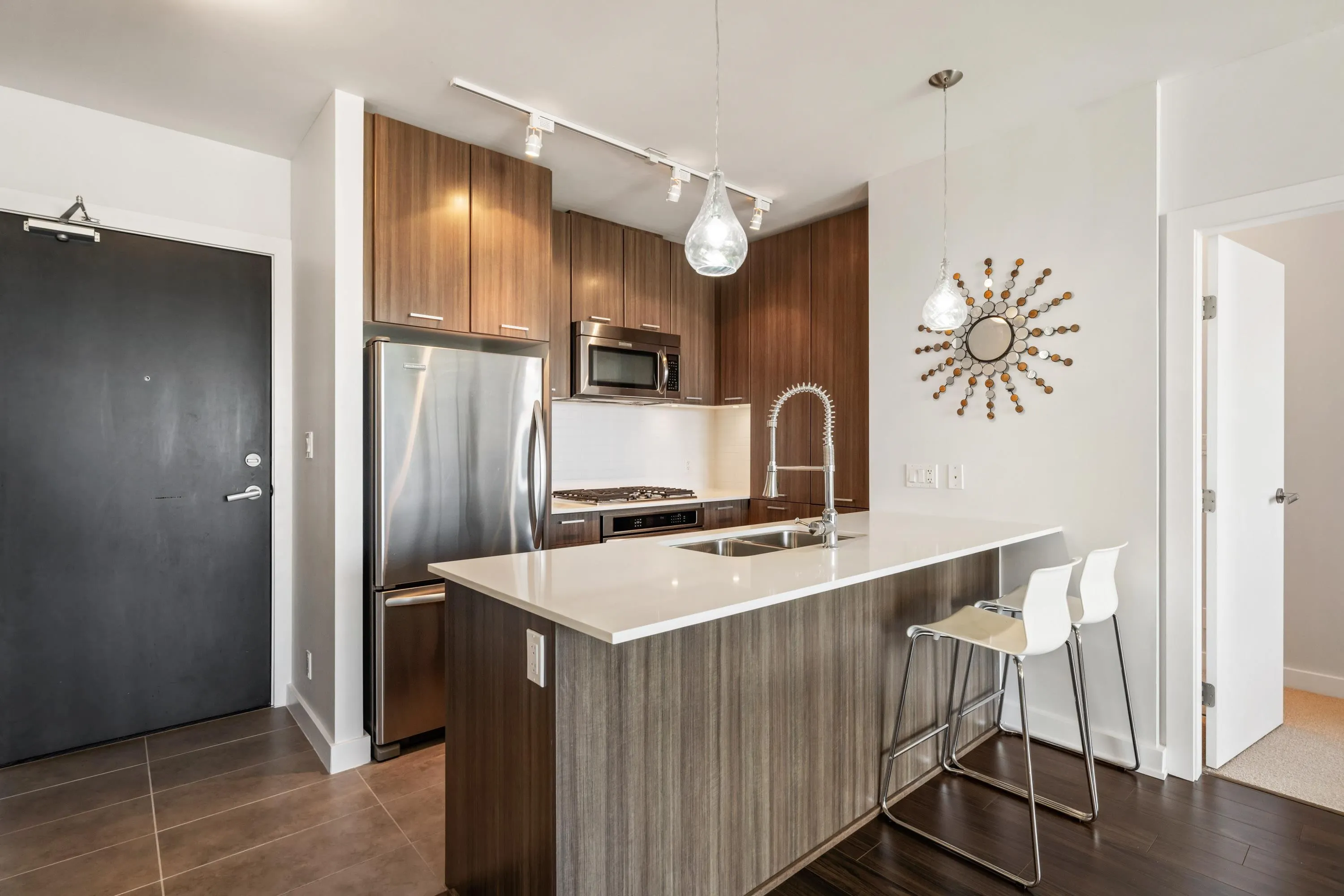 2202 301 Capilano Road