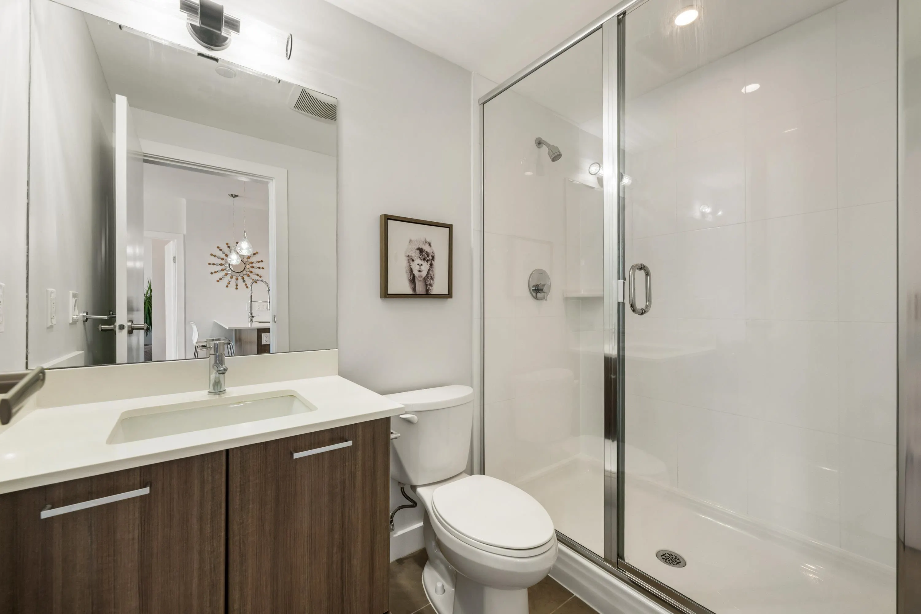 2202 301 Capilano Road