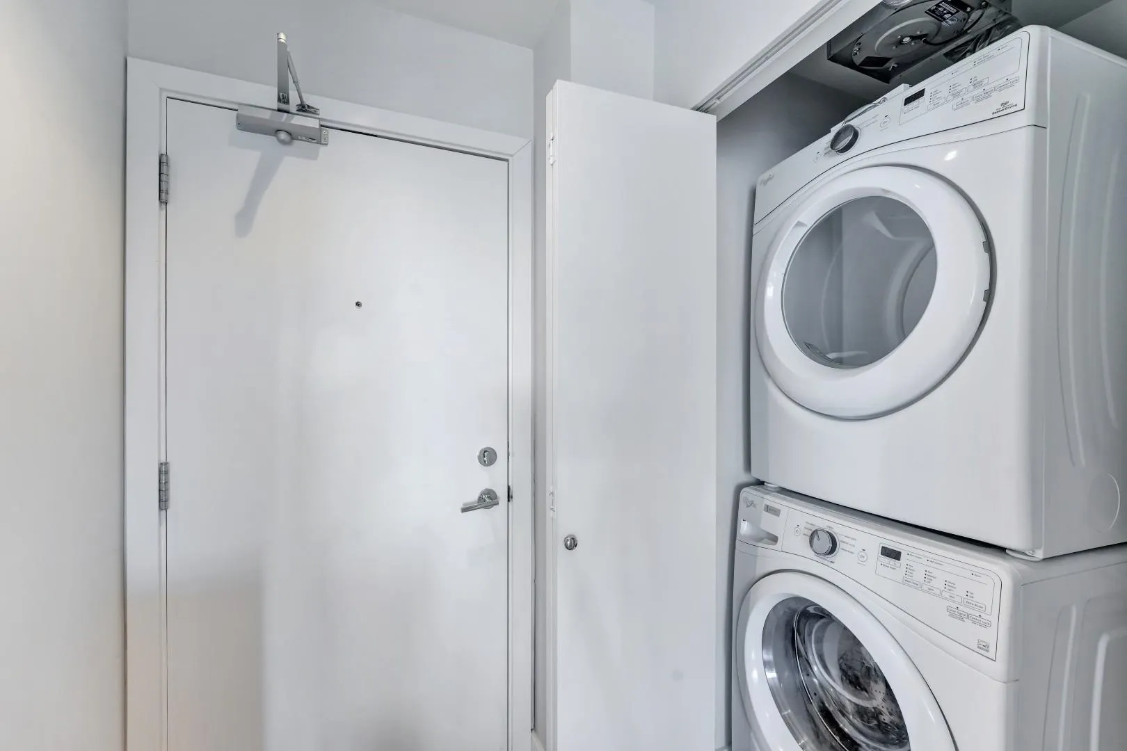 3102 1788 Gilmore Avenue