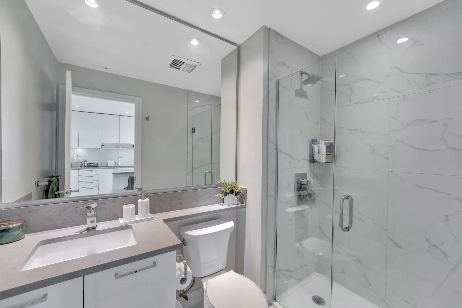 3102 1788 Gilmore Avenue