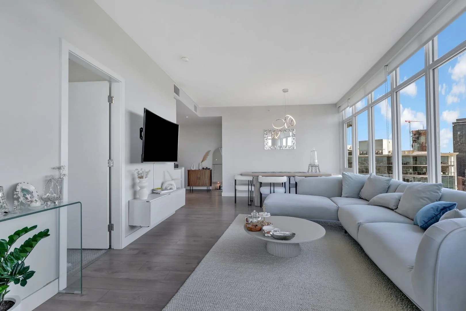 3102 1788 Gilmore Avenue