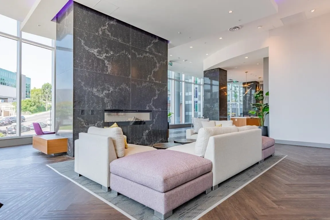 3102 1788 Gilmore Avenue