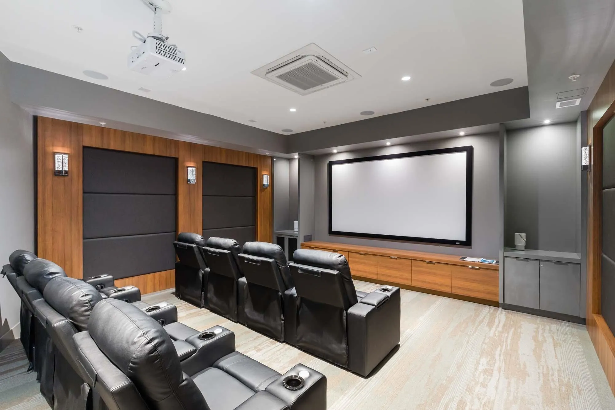 3102 1788 Gilmore Avenue