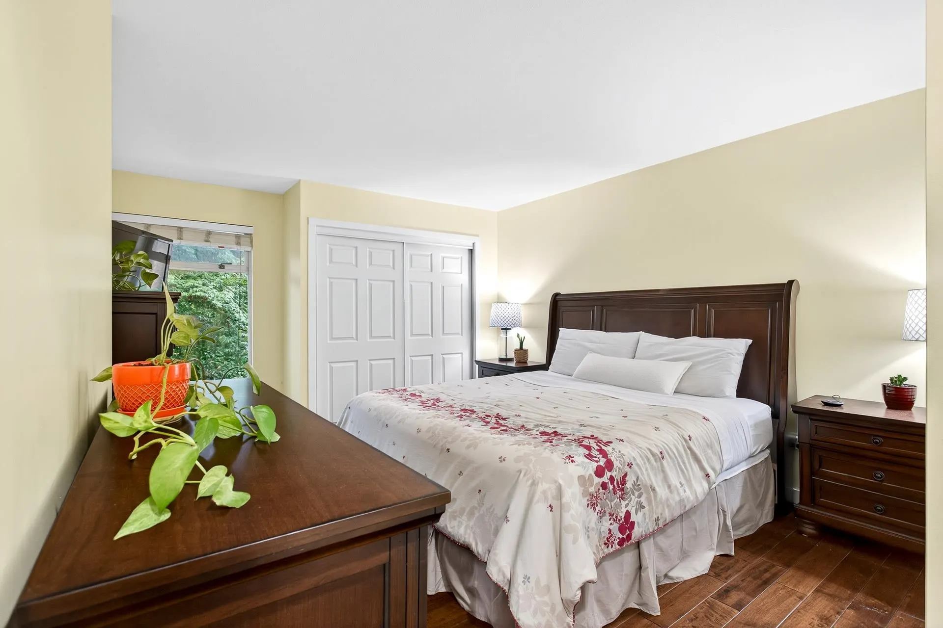 305 2733 Atlin Place