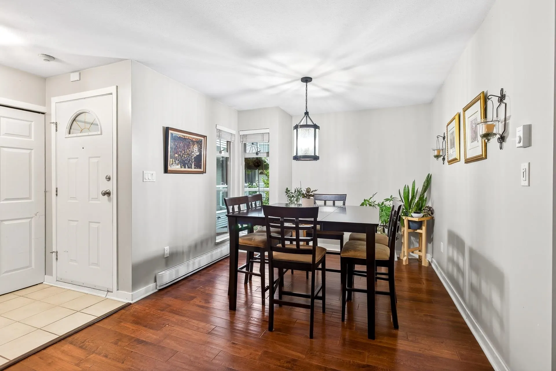 305 2733 Atlin Place