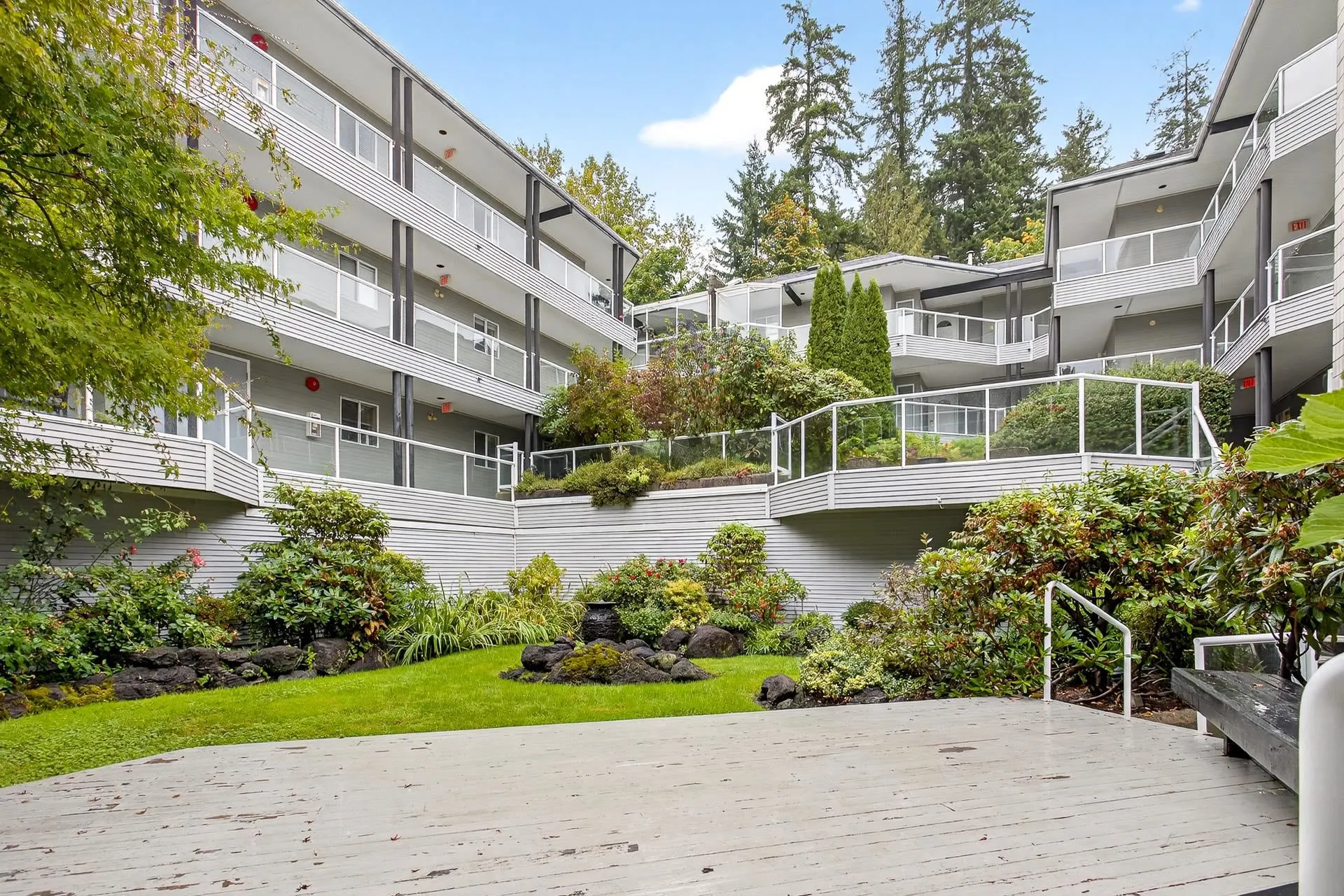 305 2733 Atlin Place