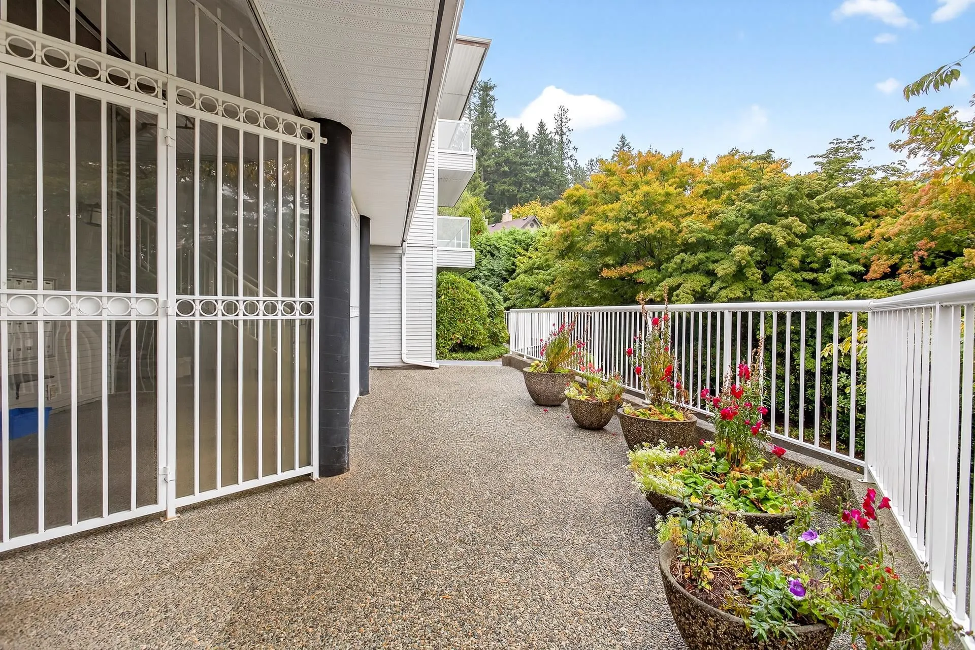 305 2733 Atlin Place