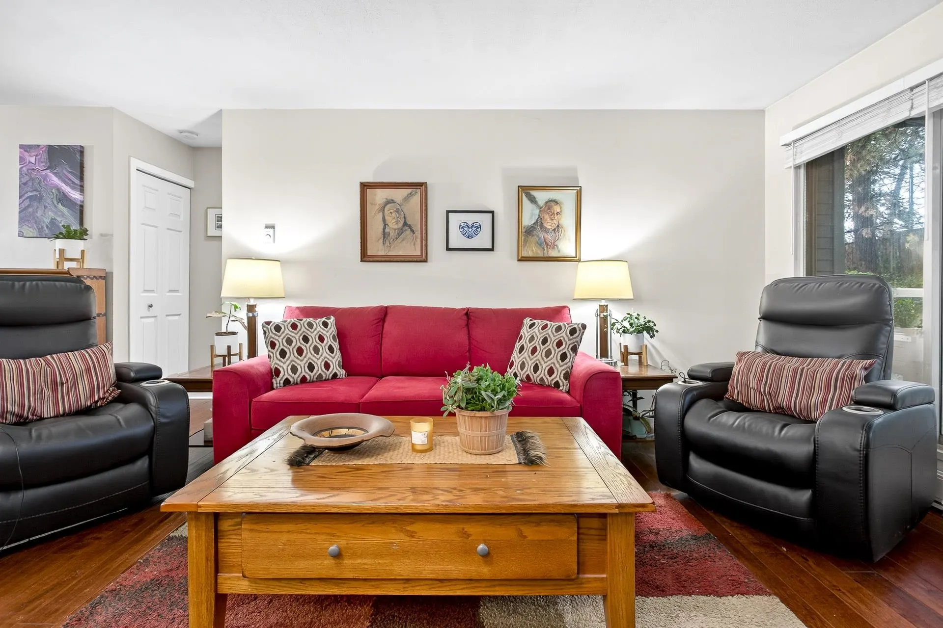 305 2733 Atlin Place