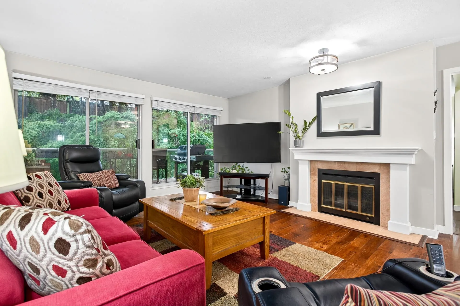 305 2733 Atlin Place