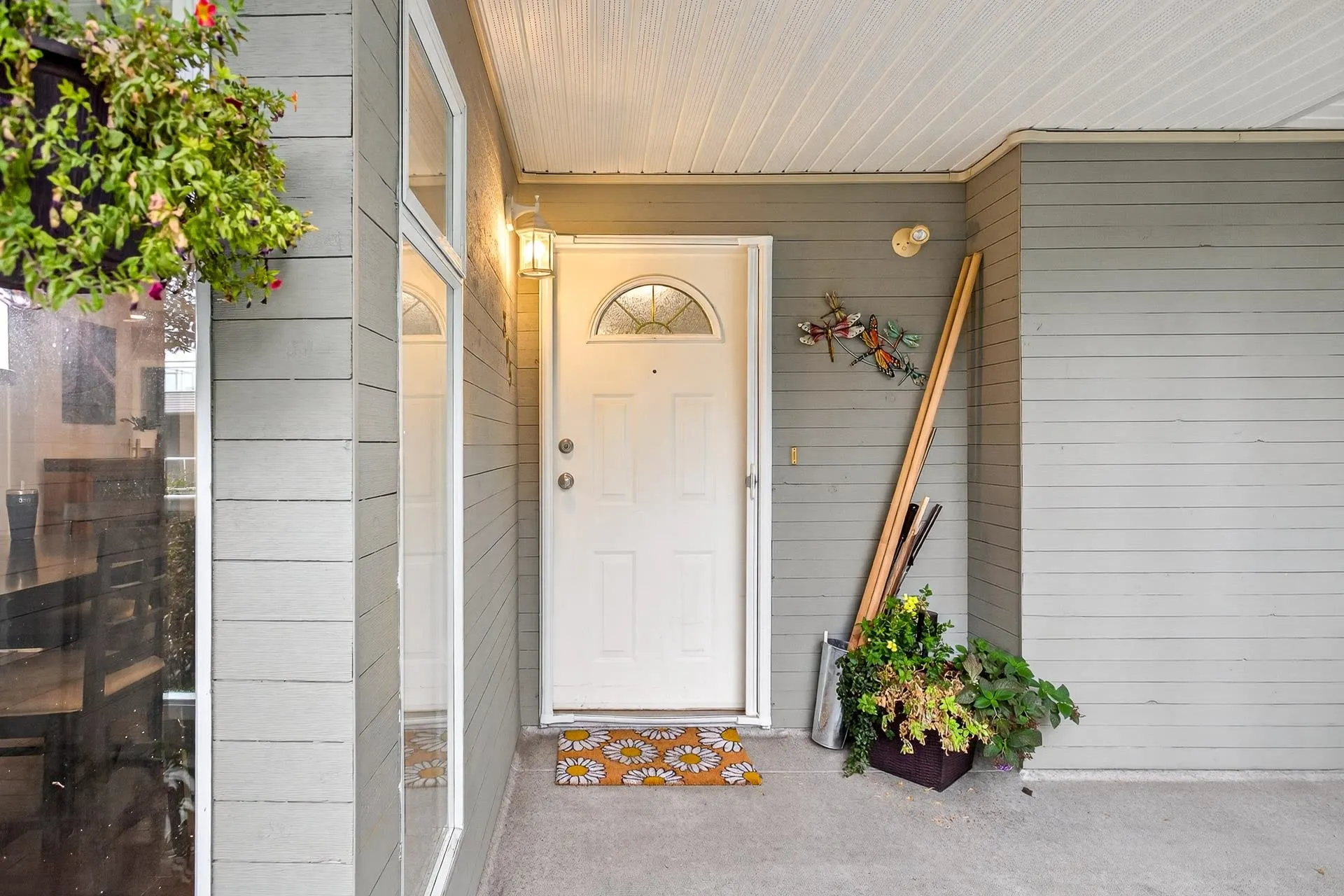 305 2733 Atlin Place