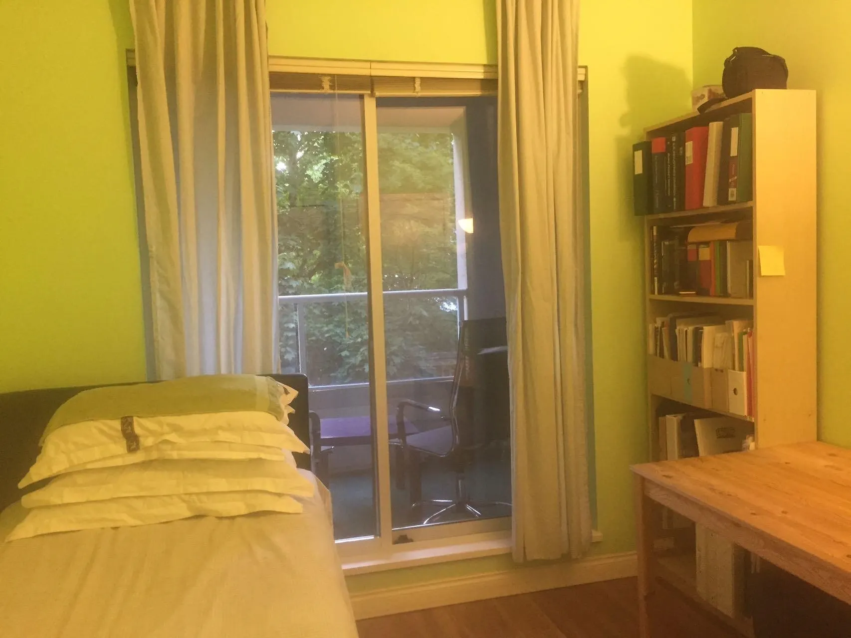 328 5735 Hampton Place