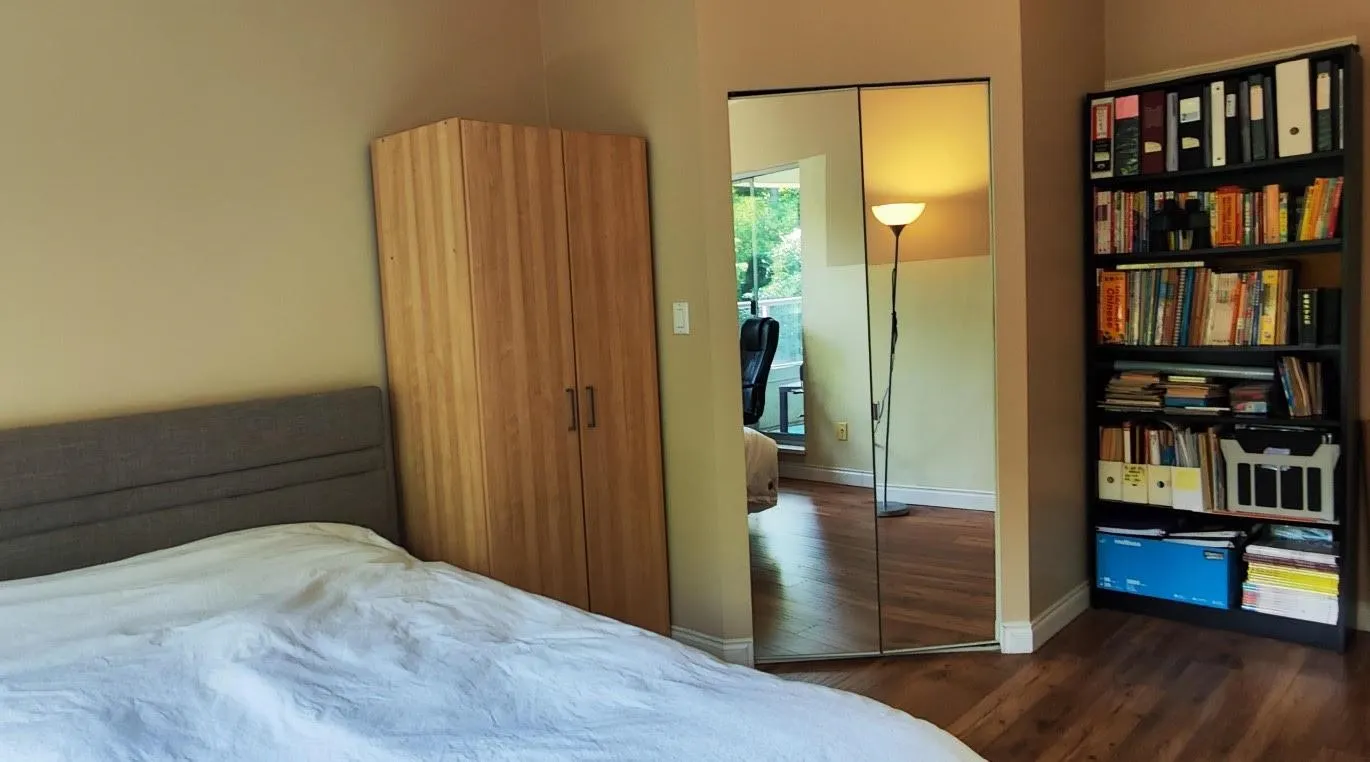 328 5735 Hampton Place