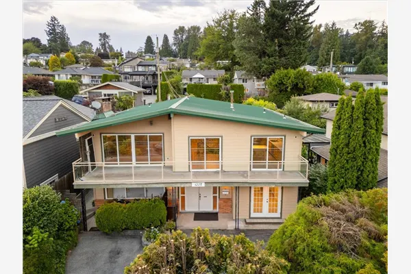 1228 Adderley Street