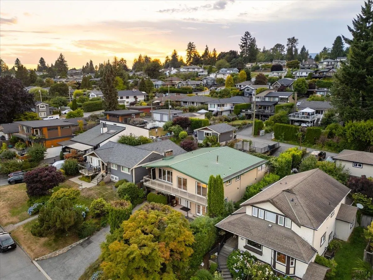 1228 Adderley Street