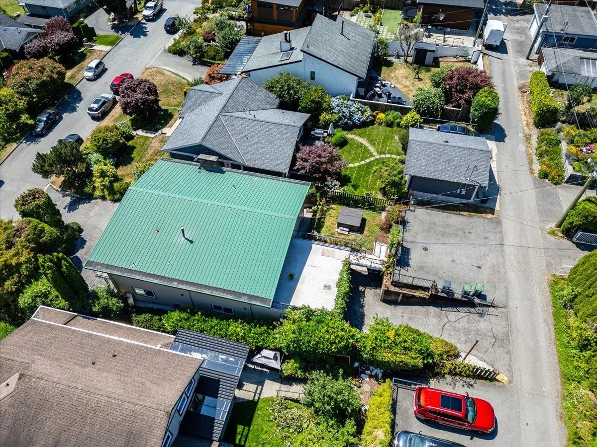 1228 Adderley Street