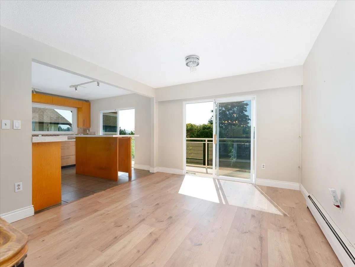 1228 Adderley Street