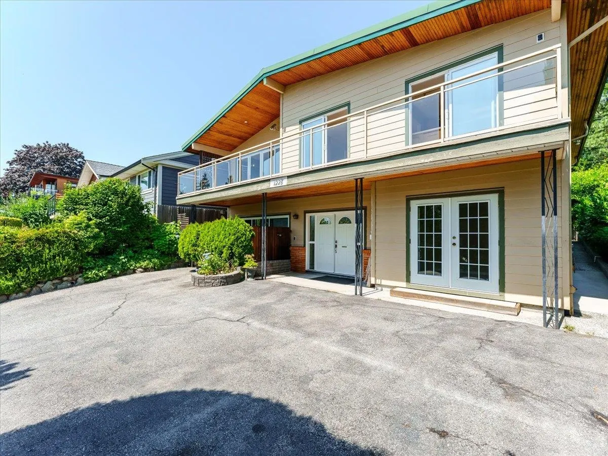 1228 Adderley Street