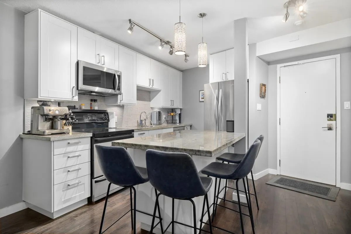 311 2222 Prince Edward Street