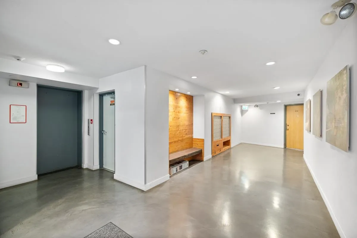 311 2222 Prince Edward Street