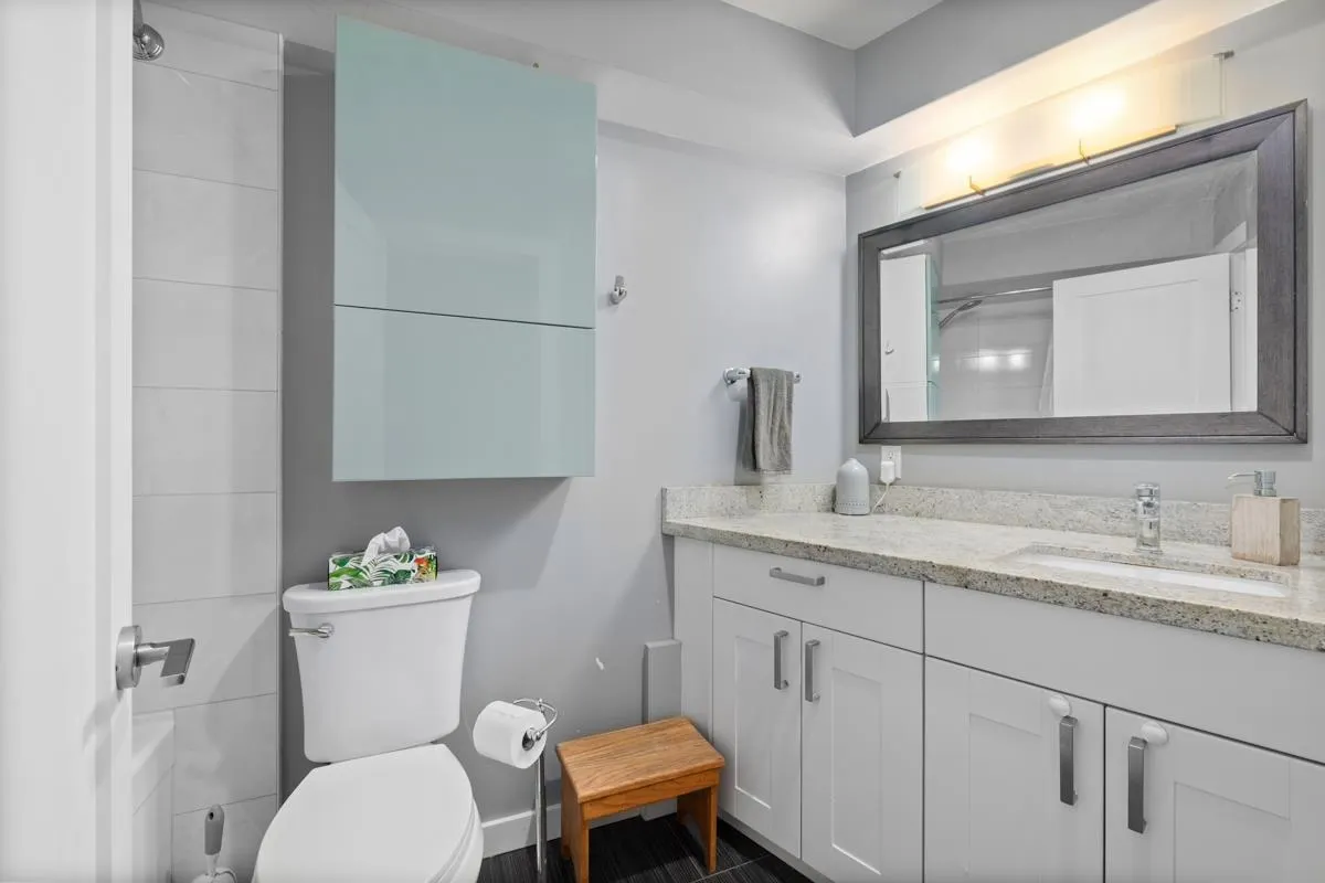 311 2222 Prince Edward Street