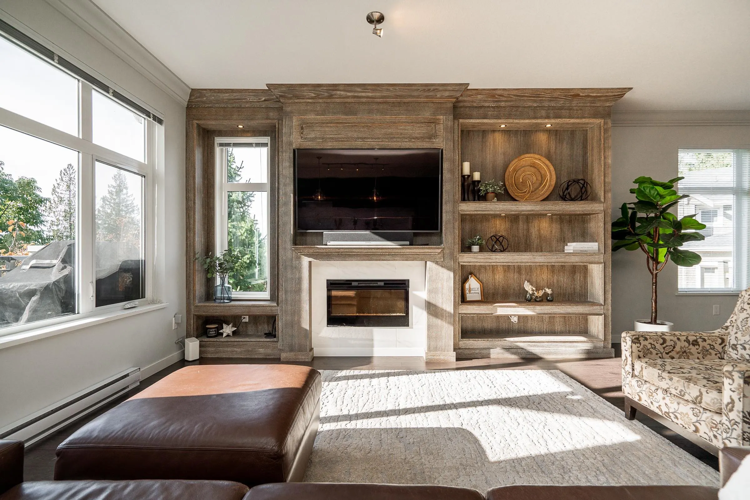 86 1430 Dayton Street